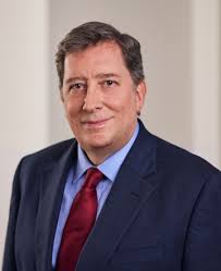 Robert Uhl's Instagram, Twitter & Facebook