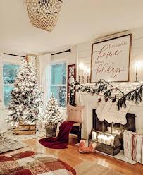 Christmas Farmhouse Decor Ideas 2019 Christmas Party Decor Ideas Christmas Crafts Christmas Decora Christmas Living Rooms Christmas Home Christmas Fireplace