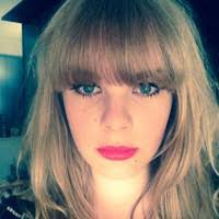 Lizzie Edmonds's Instagram, Twitter & Facebook