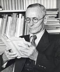 Gibt es vielleicht sogar mehr als einen sinn des lebens? Hermann Hesse Zitat Den Sinn Erhalt Das Leben Einzig Durch Die Liebe Das Zitate Beruhmter Personen