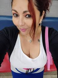 Mujeres Adultas on X: Hermosa madura con tetas grandes  t.coZDFGUI8MnQ  X