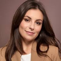 Courtney Heck's Instagram, Twitter & Facebook