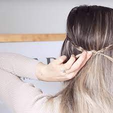 The Best And Easiest Hairstyles For Hiding Greasy Hair Greasy Hair Hairstyles Hair Styles Easy Hairstyles