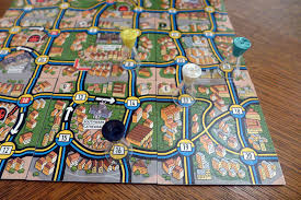 Der spielplan zeigt einen ausschnitt des. Scotland Yard Hunting Mister X Rezension Wurfelspiel