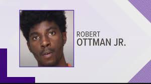 Man shot to death in west Macon, deputies looking for teen