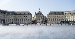 Bordeaux: viaggio tra le architetture contemporanee della citt&agrave; del vino