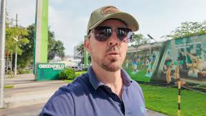 the NEWEST CONDOMINIUM building in Angeles City... Kandi White Tower  #investment