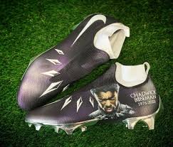 Together with partner jarvis landry, his best friend and former lsu roommate, they have shared a history in nfl for the bulk of receipts during the first three years of their career by 288 together …. B R Gridiron On Twitter Jarvis Landry Honoring The Late Chadwick Boseman With His Black Panther Cleats Brkicks Via Mache275