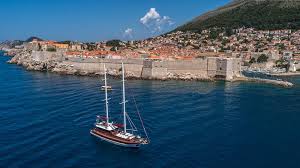Kuranwendungen vielfältige kuranwendungen machen ihren urlaub zu einer angenehmen kurreise. Aktualisiert 2021 Luxury Yacht Gulet Adriatic Holiday Dubrovnik Croatia Jacht In Dubrovnik Tripadvisor