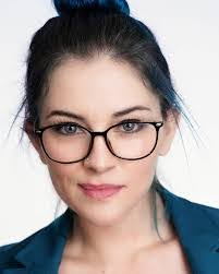 Amanda Szymczak's Instagram, Twitter & Facebook