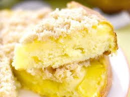 Moelleux A L Ananas Facon Pina Colada Et Son Croustillant A La Noix De Coco Recette Moelleux Gateaux Et Desserts