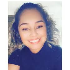 Alana Suarez (@asnappymom)