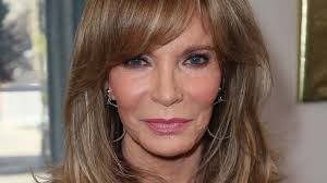 Ryan Gosling and Eva Mendes's cabinet color is unexpected