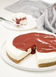 The Easiest No Bake Cheesecake Recipe With Gelatin And Sour Cream Cheesecake Recipes Easy Cheesecake Recipes Gelatin Recipes