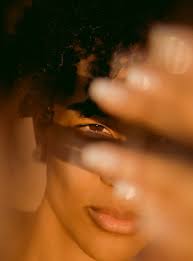 Fixiere das ergebnis mit haar. Locken Ohne Hitze Schonend Und Effektiv Seduction Magazin