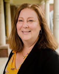 Michelle Platt's Instagram, Twitter & Facebook