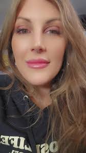 Whitney Combs's Instagram, Twitter & Facebook