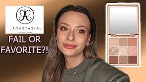 Kareli Rios's Instagram, Twitter & Facebook