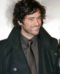 Actress evangeline lilly has said she doesn't believe in marriage anymore, and that she's selective about the men in her life. Murray Hone Wiki Biography Age Family Career Girlfriend And Net Worth