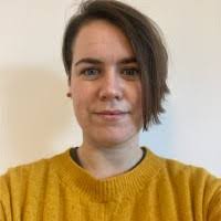 Lisa Pegram's Instagram, Twitter & Facebook