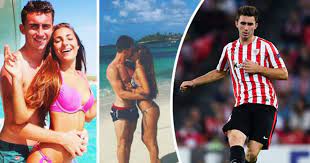 View the player profile of manchester city defender aymeric laporte, including statistics and photos, on the official website of the premier league. Man City Transfer Aymeric Laporte S Cheerleader Girlfriend In Stunning Bedroom Selfie Daily Star
