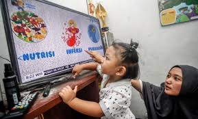 Bantuan csr tersebut diserahkan oleh kadiv sdm & umum askrindo syariah, heddy fachradi kepada kasudin lingkungan hidup jakarta timur, herwansyah dan disaksikan langsung oleh dewan kota, toto suharto, kepala seksi penyuluhan dan humas bidang peran. 5 Tahapan Penghentian Siaran Tv Analog Kepri Tahap Pertama