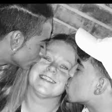 Who has the best burger in town that uses good meat?