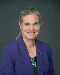 Mary Simoni's Instagram, Twitter & Facebook