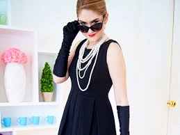 I had a really hard time picturing it. How To Turn A Black Dress Into A Halloween Costume