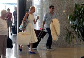 Naturally, her fans are screenshotting and posting those, as she poses. Who Is James Blunt Dating James Blunt Girlfriend Wife