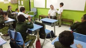 Saya adalah seorang guru yang mengajar di sebuah sd ternama, dan ingin berbagi pengalam unik saya kepada seluruh pembaca gurumurid.com. Apresiasi Hari Guru Suhendra Mengajar Tribunnews Com Mobile
