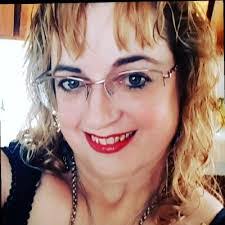 Lynda Hanson's Instagram, Twitter & Facebook