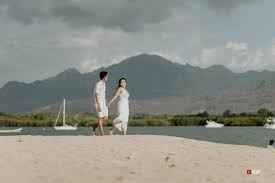 Kami akan berikan 10 inspirasi foto prewedding yang simple dengan menggunakan casual outfit. Xpvoq9wbnc B9m