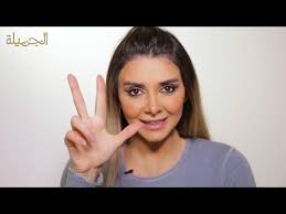 قصات شعر تناسب الوجه الدائري In 2020 Peace Gesture Peace