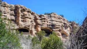 It is made of pegmatite granite and was chosen by sculptor korczak ziolkowski & lakota chief henry standing bear for the crazy horse memorial®. Gila Cliff Dwellings National Monument Wikipedia