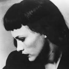 Leigh Bartlett 🐀 (@leighcheriie)