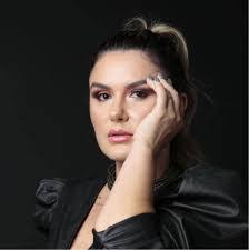 Claudia Dimas's Instagram, Twitter & Facebook