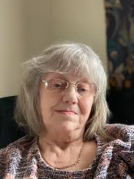 Adding golden highlights to grey hair