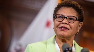 Mayor Karen Bass of Los Angeles is facing public criticism for being in  Ghana during the raging wildfires in Southern California.  https://www.fox10phoenix.com/news/where-is-la-mayor-karen-bass-devastating-wildfires-palisades-fire?utm_campaign  ...