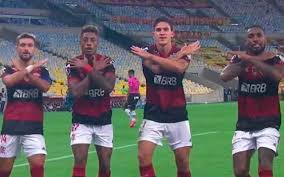 Assistir flamengo ao vivo nunca foi tão rápido e fácil, os melhores jogos do flamengo é aqui no futemax.tv. Flamengo E Sua Sensacional Vinganca 4 A 0 Foi Pouco Prisma R7 Cosme Rimoli