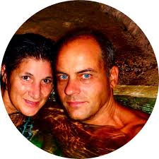 Can anyone name a better game than Half life Alyx? For the headsets??