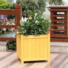 With its beautiful white finish, the planter will make a warm ambiance to your indoors as well. 40 Large Planters For Trees And Flowers Insteading