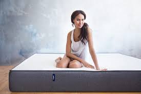 6 Companies That Make Mattress Shopping Majorly Easy Casper Mattress Casper Mattress Reviews Mattress Shop