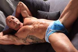 Jozef el musculoso belga al desnudo | Photo by Gert Kist | Male Model – No  es otro blog gay