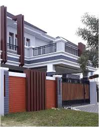 Untuk ukuran pagar yang ideal adalah antara 1.2 hingga 1.5 meter, namun sebaiknya harus tentunya akan semakin menawan karena batu alam yang digunakan serasi dengan tembok rumah bagian depan. Tren Desain Pagar Rumah Minimalis Unik 2020 Renovrumah