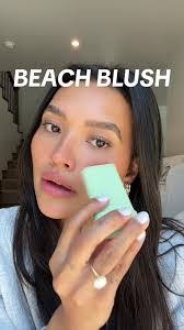 Rose Beach's Instagram, Twitter & Facebook