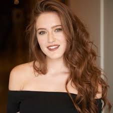 Lily Howard (@yomainlil)