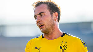 In giovane età si è segnalato come uno dei migliori talenti della propria generazione. Mario Gotze Vom Helden Der Nation Zum Auslaufmodell