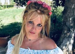 #britneyspears #britney #popbritney spears 2021 transformation 1 to 38 years old. Britney Spears Manda Indireta Como Voce Ousa Falar Que Se Importa Quem Quem News