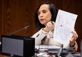 El publirreportaje de Corredor sobre el apagón: 9 directivos, ningún afectado y 22 minutos para culpar a las empresas